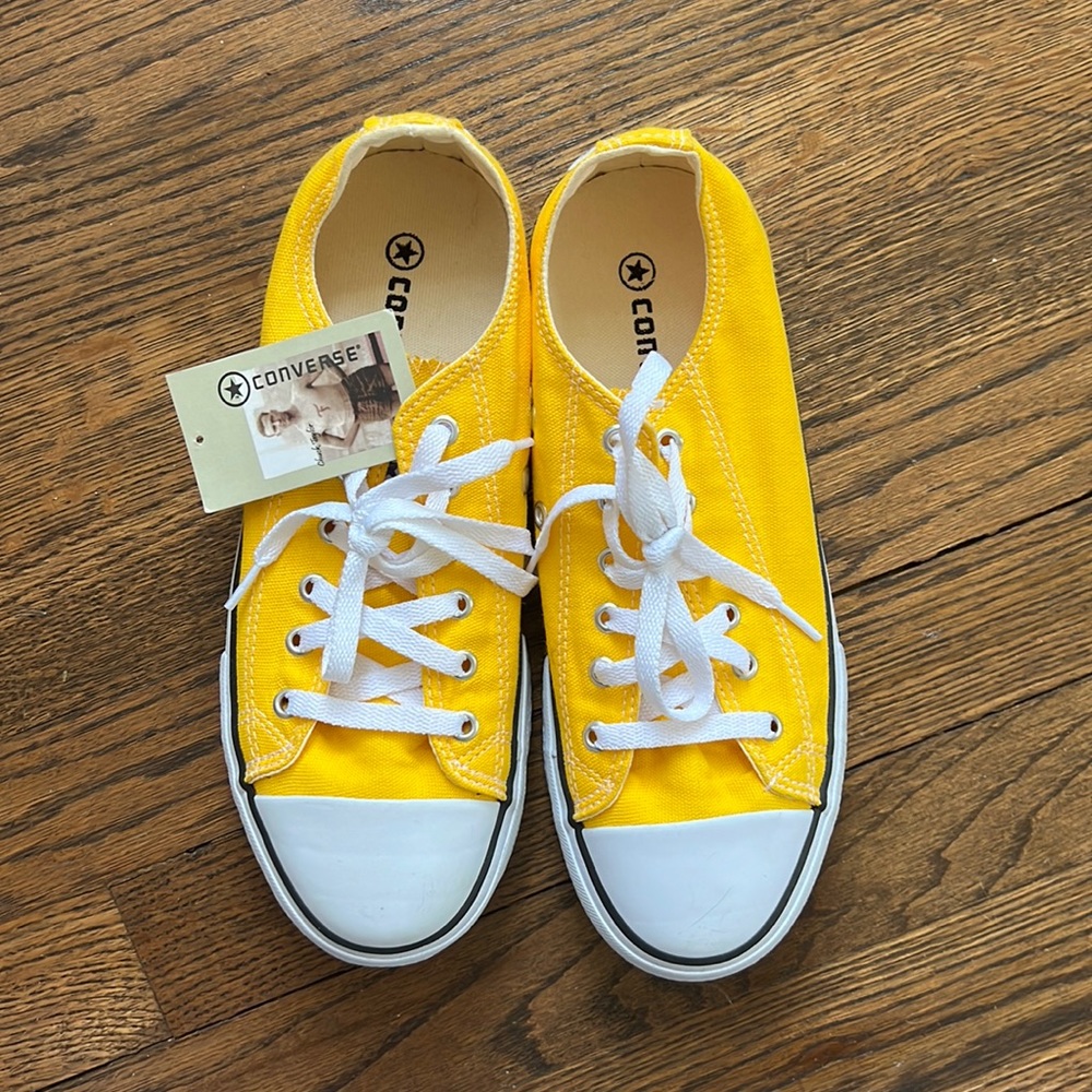 NEW Yellow Converse Size 8.5